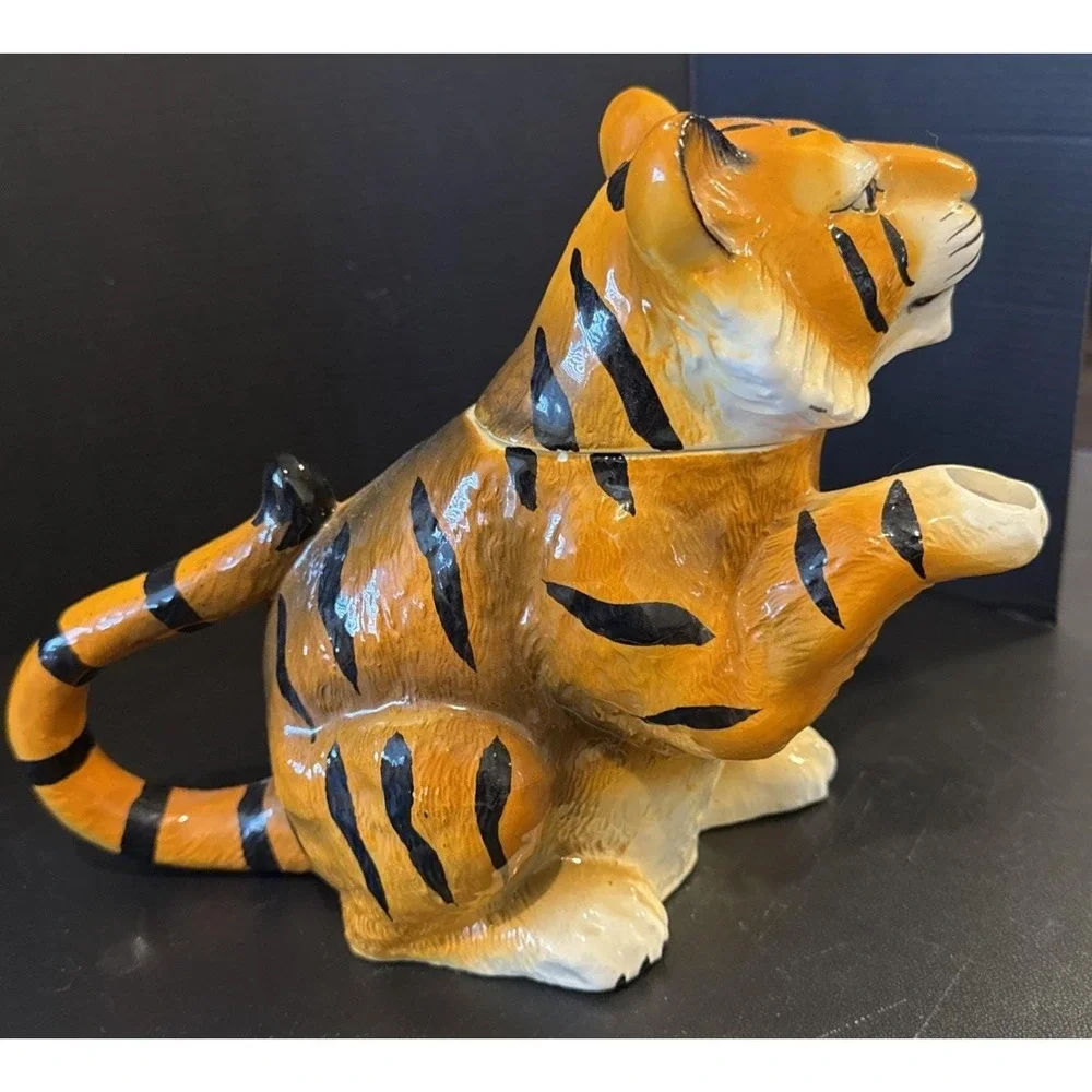 Wangs‎ International Tiger Cat Teapot Taiwan Vintage